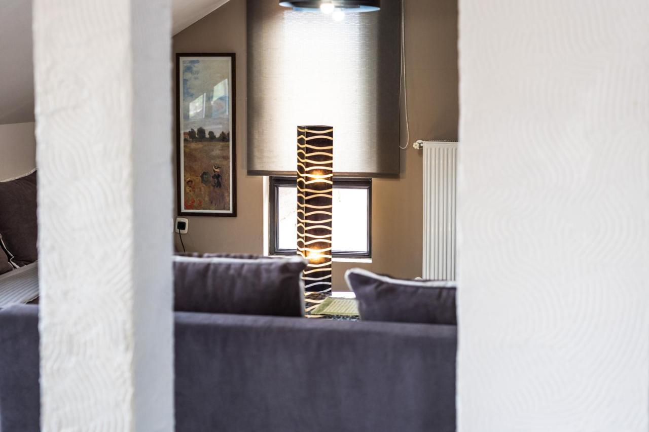 Studio Apartman Pavletic Apartment สลูน ภายนอก รูปภาพ